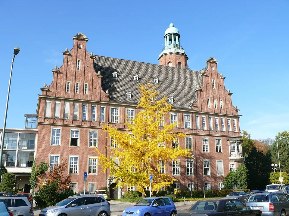 Wittenau Eichborndamm Rathaus